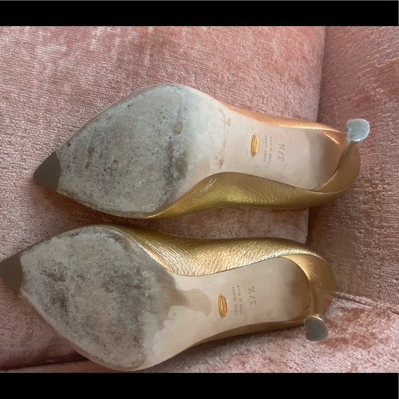 Sergio Rossi Gold Leather Pump - Picture 5 of 7